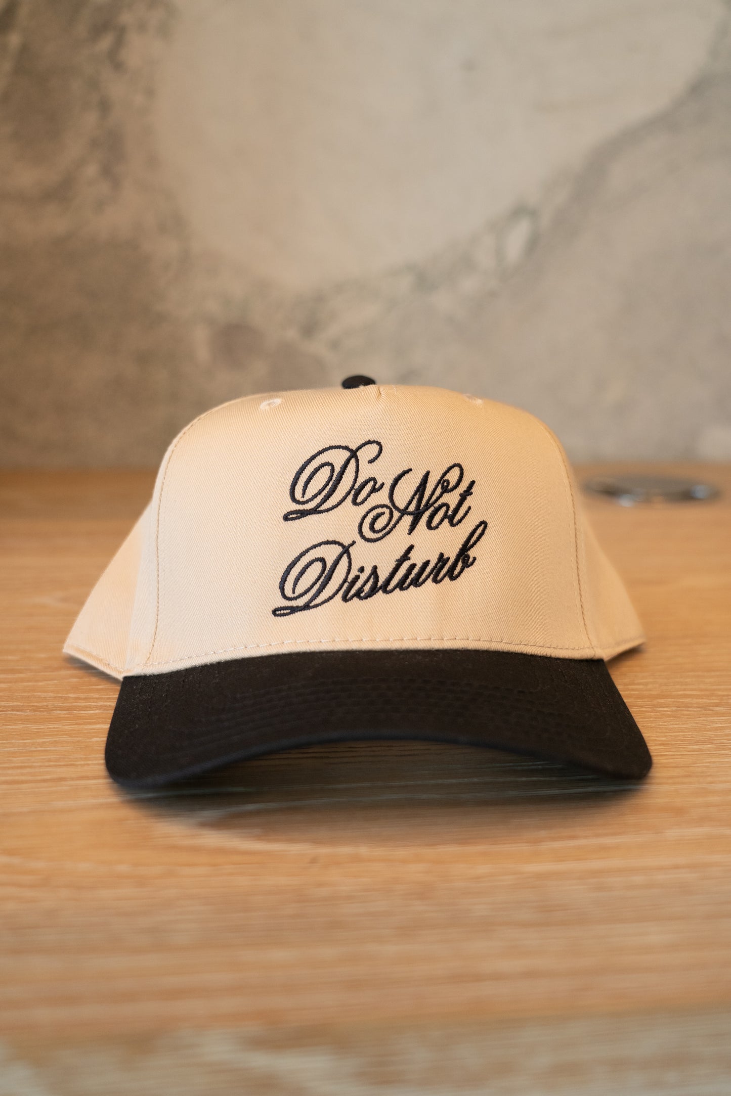 DND CURSIVE HAT (KHAKI) - SNAPBACK